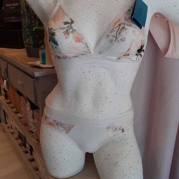 Lingerie_5_Lejaby